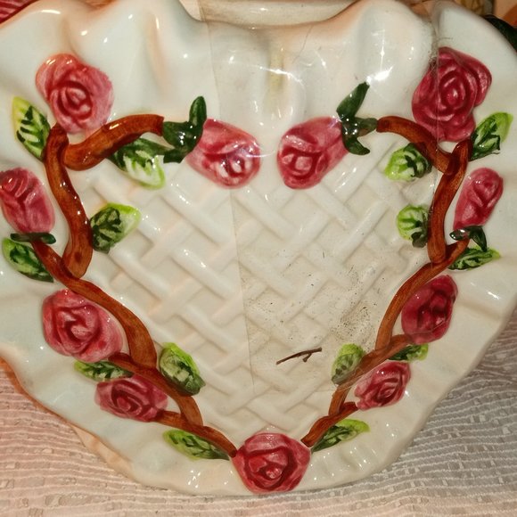 VTG. PINK AND WHITE FLORAL HAND PAINTED HEART SHAPED PINK ROSES CERAMIC TEA POT - Picture 9 of 9